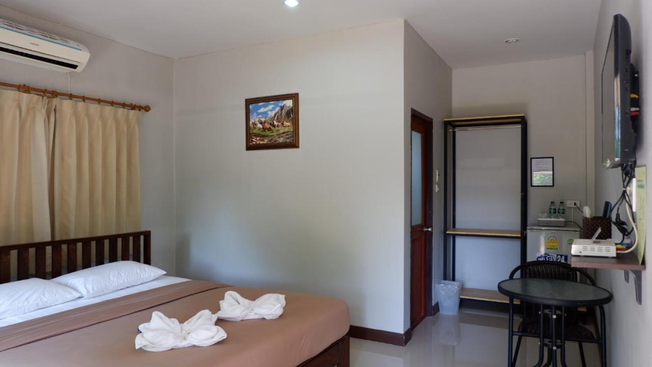 Resort Railumpoo Nakhon Sawan Exteriér fotografie