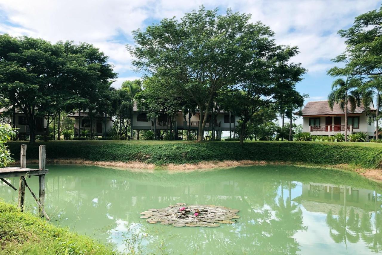 Resort Railumpoo Nakhon Sawan Exteriér fotografie