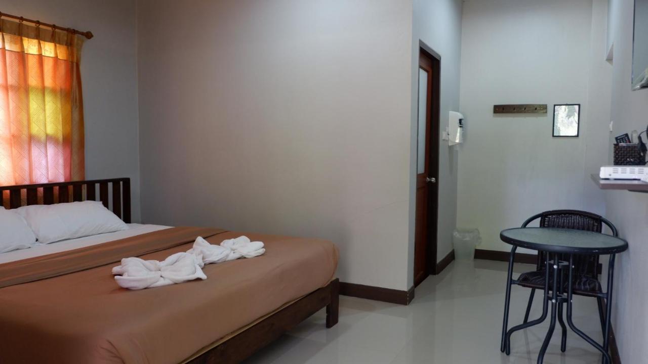 Resort Railumpoo Nakhon Sawan Exteriér fotografie