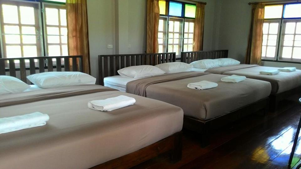 Resort Railumpoo Nakhon Sawan Exteriér fotografie
