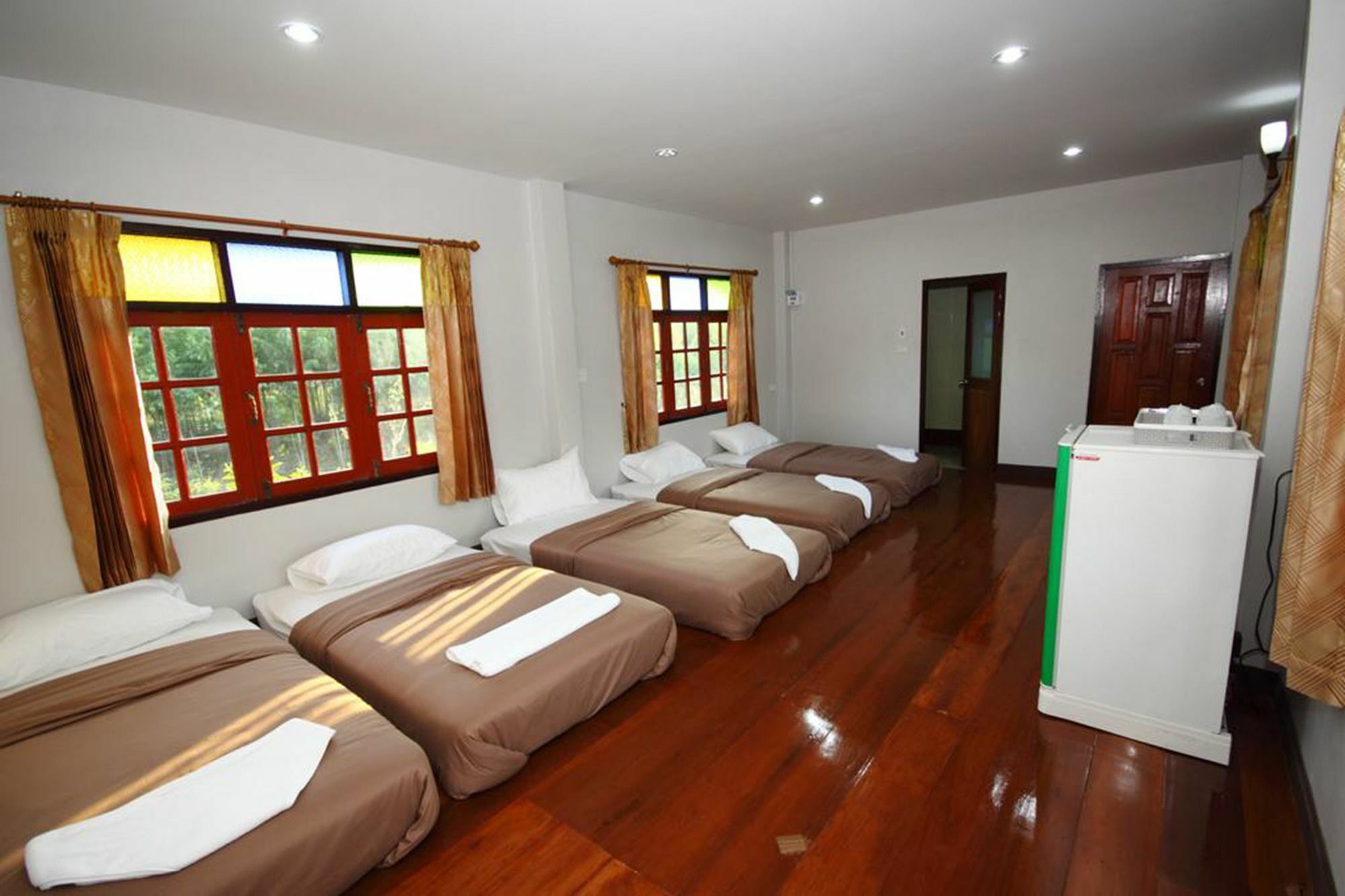 Resort Railumpoo Nakhon Sawan Exteriér fotografie